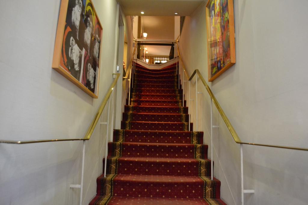 Saint Ferreol Hotel มาร์กเซย ภายนอก รูปภาพ