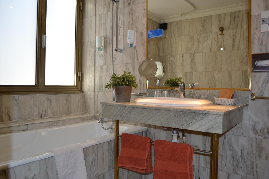 Saint Ferreol Hotel มาร์กเซย ห้อง รูปภาพ