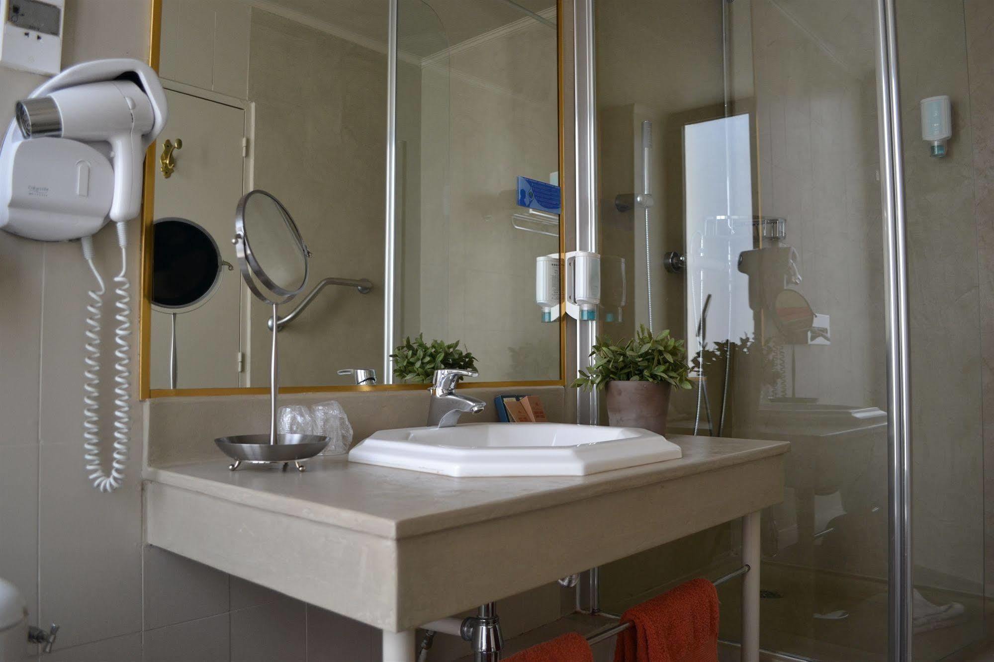 Saint Ferreol Hotel มาร์กเซย ภายนอก รูปภาพ